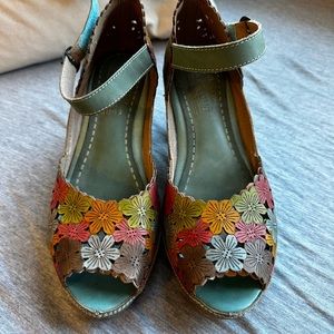 L’Artiste Spring Step flower sandals
